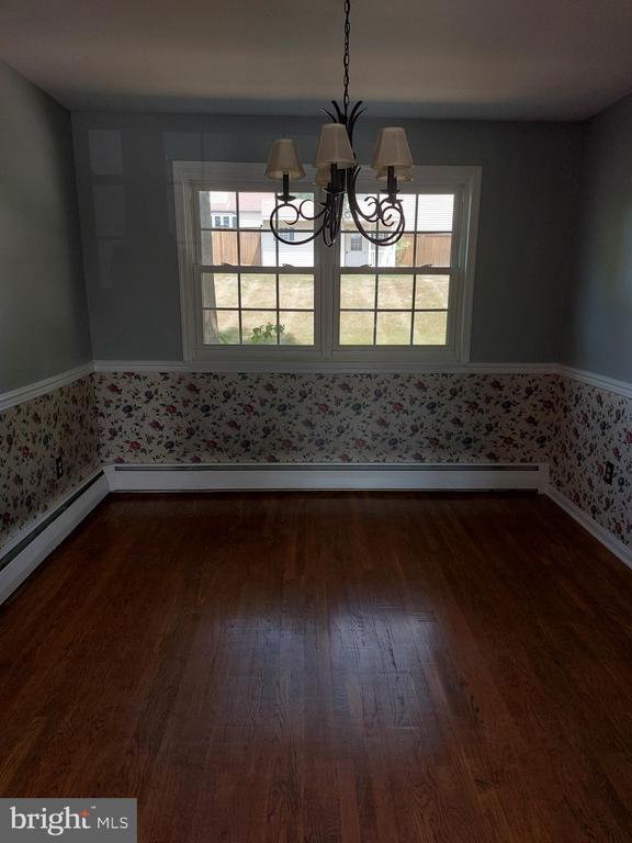 Building Photo - 13 Heatherwood Hill