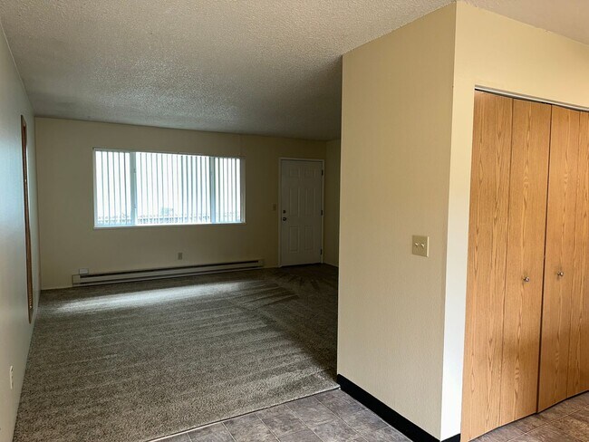 Building Photo - 21st Street Duplex