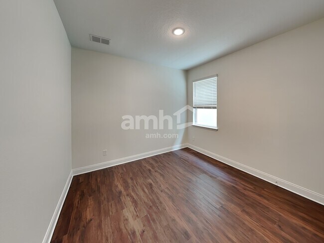 Building Photo - 6202 Little Blf Cir