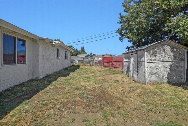 Building Photo - 9925 Bloomington Ave