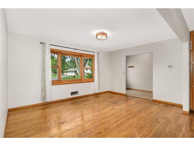 Building Photo - 14682 Dominica Ct