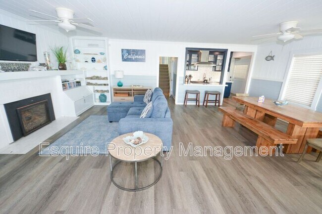 Building Photo - 4161 Ocean Dr