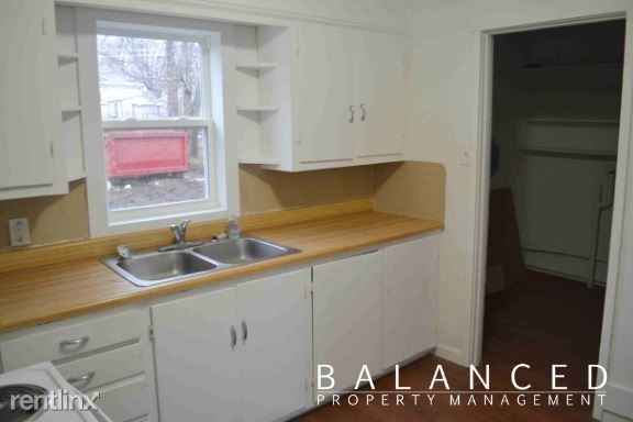 Building Photo - 2 br, 1 bath House - 2817 SE Minnesota Ave