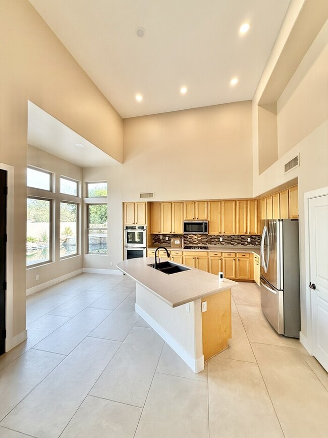 Building Photo - 4910 E Cordia Ln