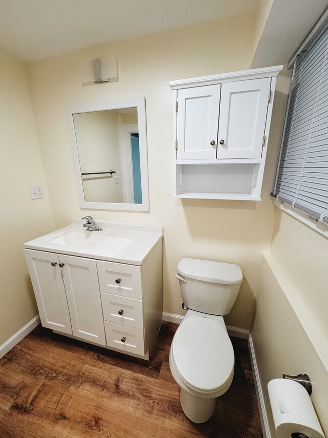 Building Photo - 45 Church St