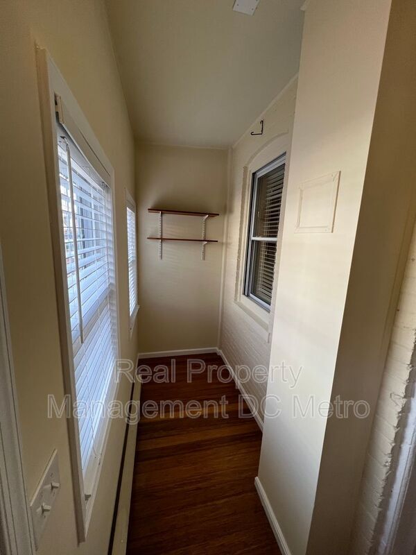 Building Photo - 32 Quincy Pl NE