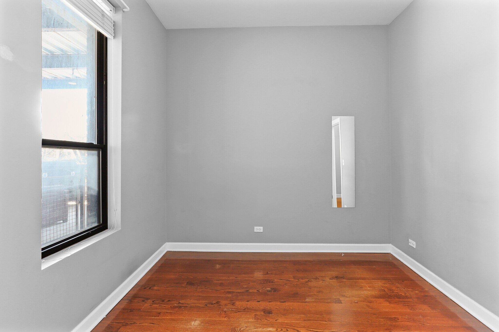 Building Photo - 2672 N Halsted St