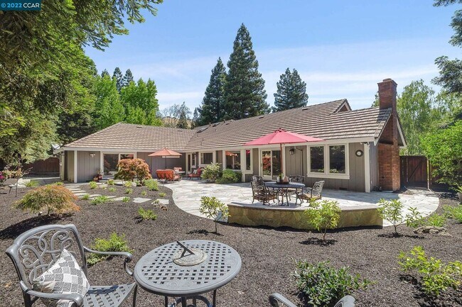Building Photo - Outstanding 4 Bed 2.5 Bath Alamo Home in Bryan Ranch - Mt. Diablo Foothills!