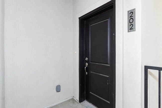 Building Photo - 362 S 1080 W