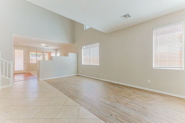 Building Photo - 3286 E Merlot St