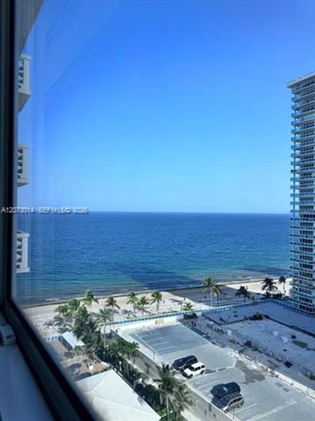 Building Photo - 4010 Galt Ocean Dr