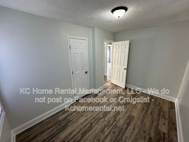 Building Photo - 2010 Bunker Ave