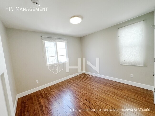 Building Photo - 488 Trident Maple Terrace