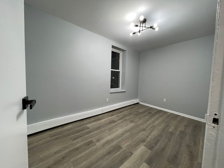 117 Wade St 1C - 121 Wade St