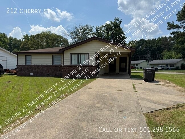 Primary Photo - 212 Cherry St