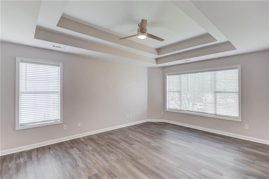 Building Photo - 3895 Kingsbrook Blvd