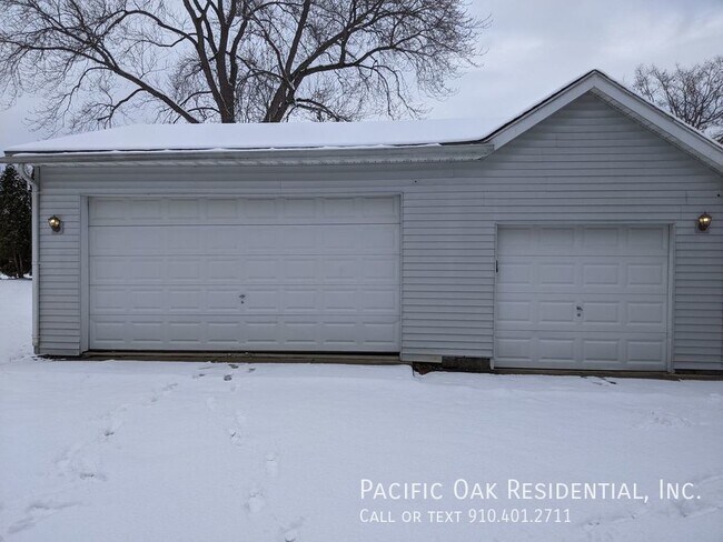 Building Photo - BELOW MARKET RENT!