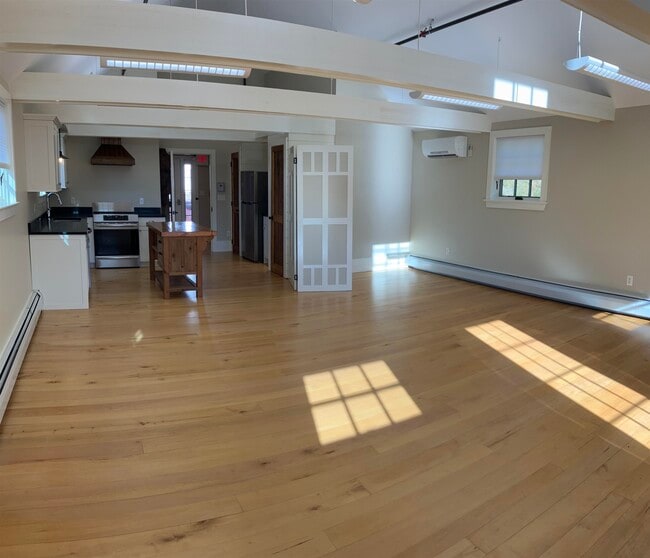 Building Photo - 42 Potato Barn Ln