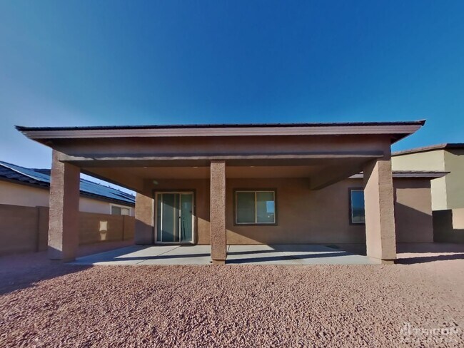 Building Photo - 15744 W Pierce St