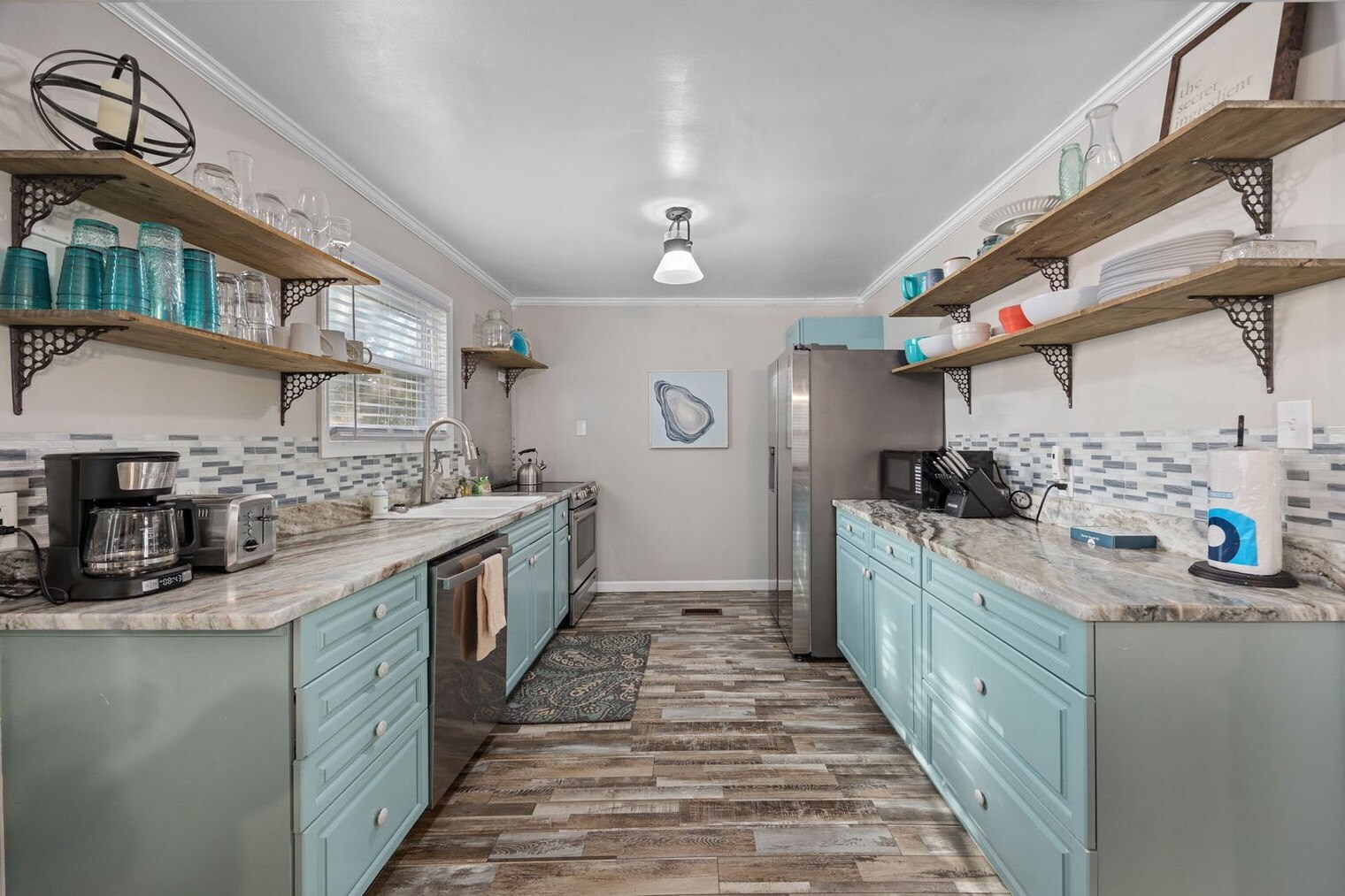 Building Photo - 347 Seabreeze Dr