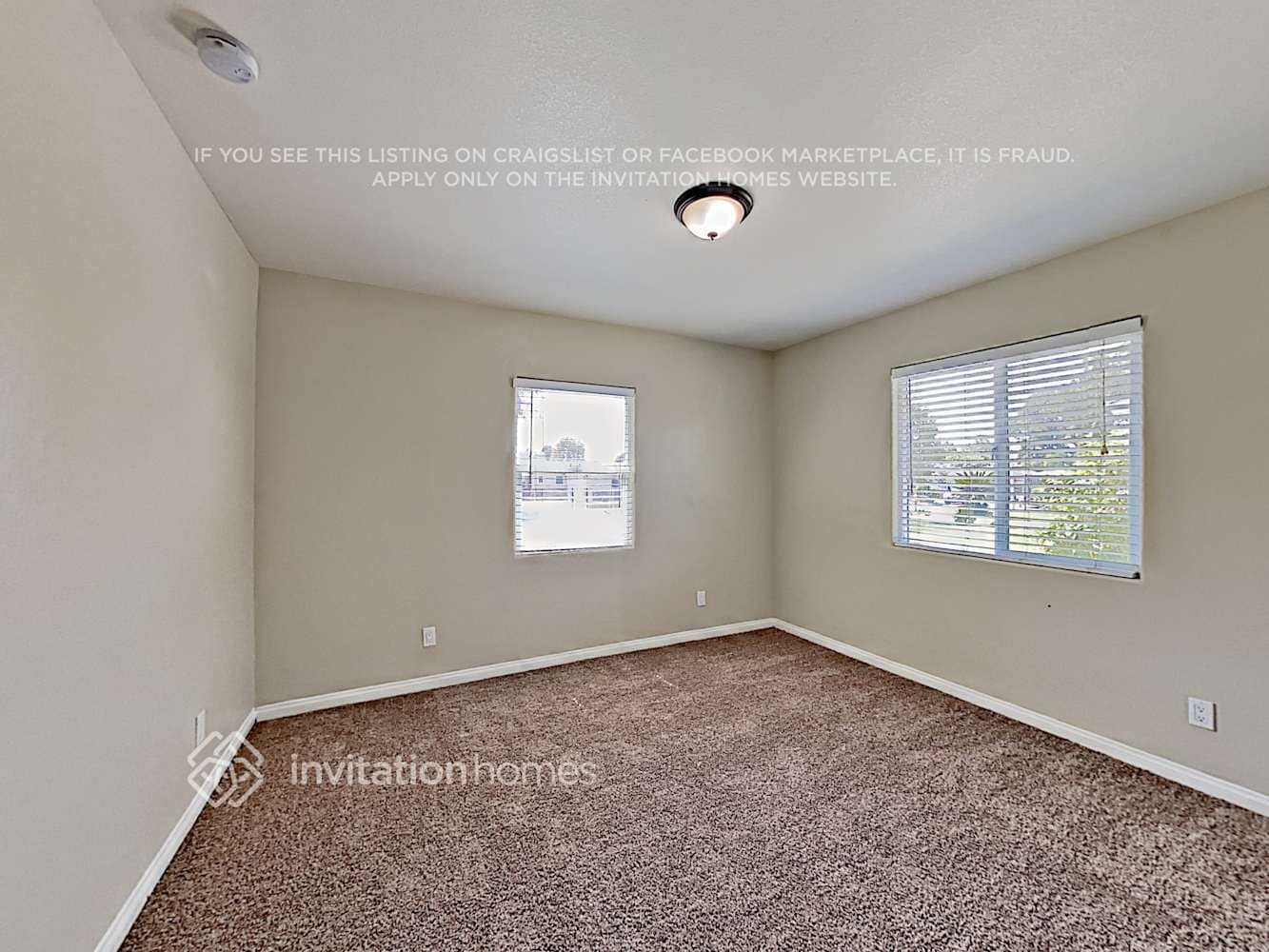 Building Photo - 1241 E Herring Ave