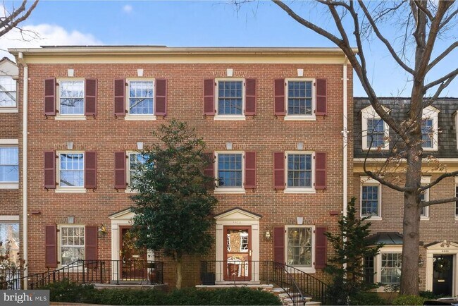 Building Photo - 4453 Westover Pl NW