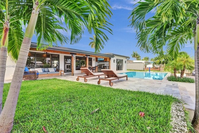 Building Photo - 1021 Guava Isle