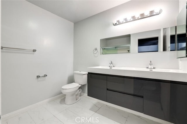 Building Photo - 5500 Torrance Blvd