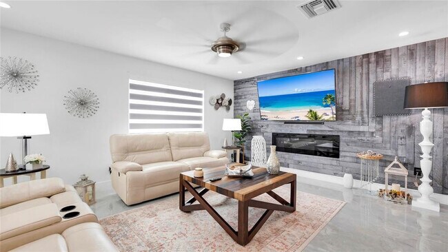 Building Photo - 6290 W 16th Ave