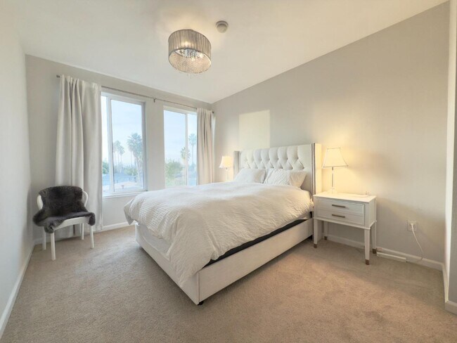 Building Photo - 801 S Winchester Blvd