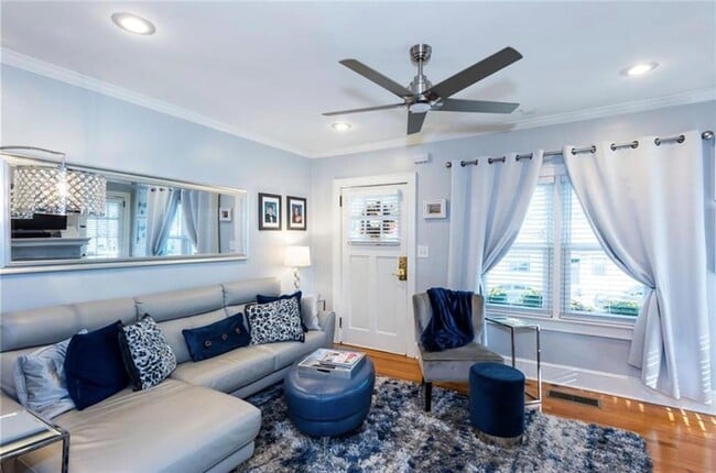 Building Photo - 1426 Clermont Ave