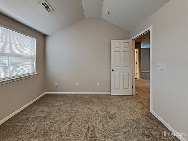 Building Photo - 2742 Rustic Ridge Ct