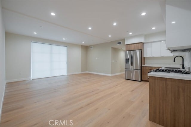 Building Photo - 10218 Fernglen Ave