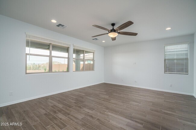 Building Photo - 9036 S 169th Dr