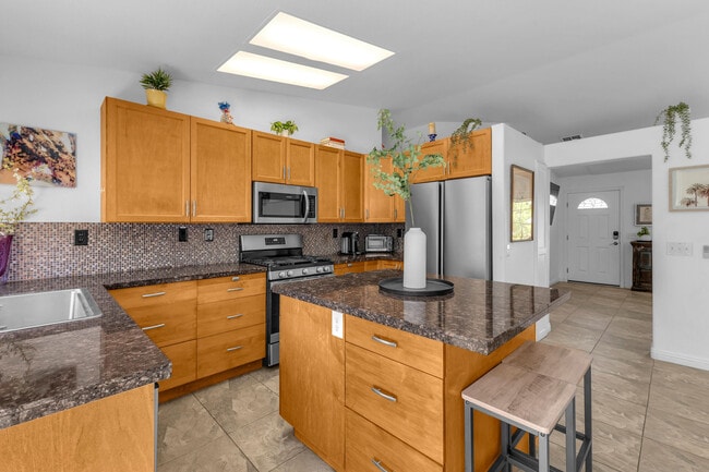 Building Photo - 45460 Coldbrook Ln