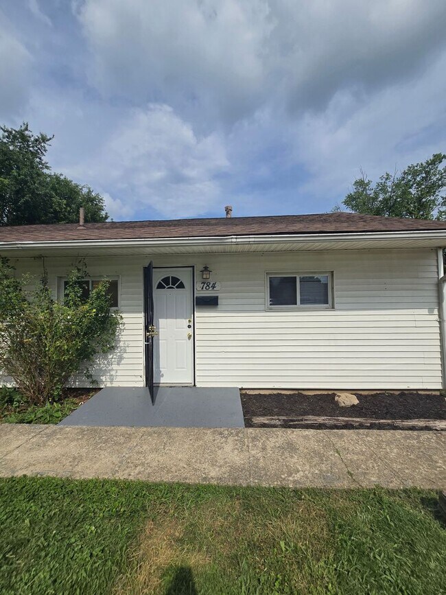 Building Photo - 782-784 DERRER ROAD