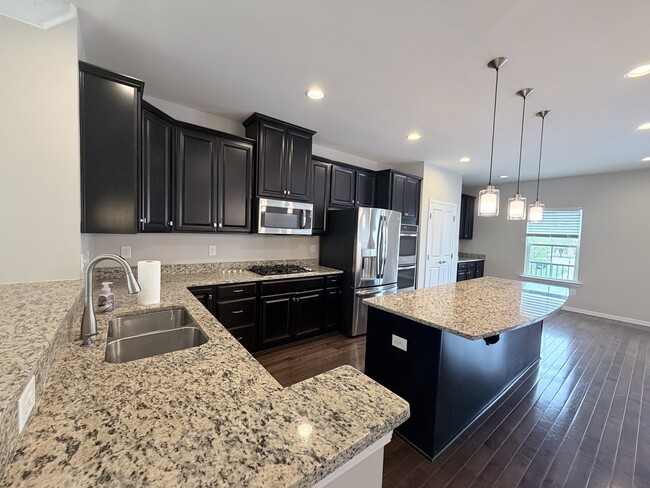 Building Photo - 5613 Freewill Ln