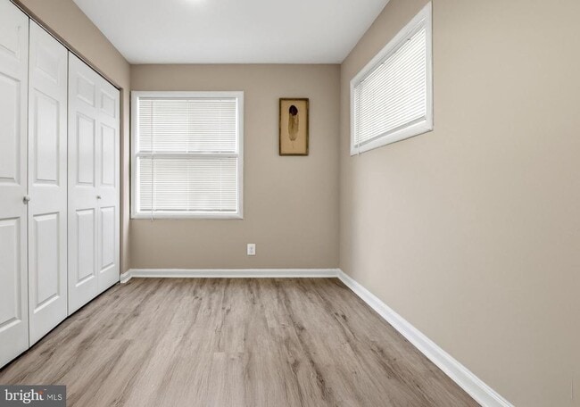 Building Photo - 5724 Denfield Rd