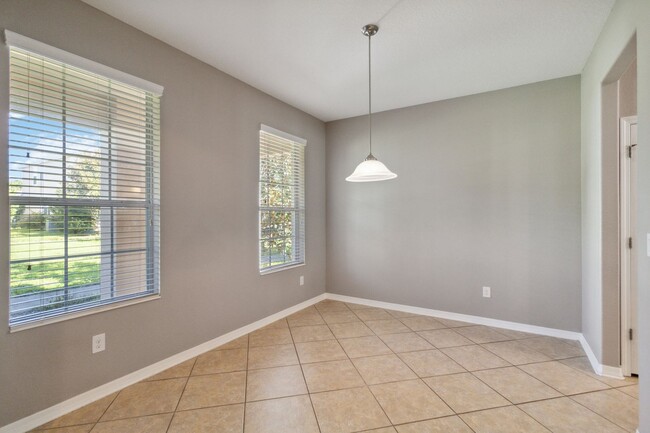 Building Photo - Spacious 3/2.5 Energy Efficient Home in Ha...