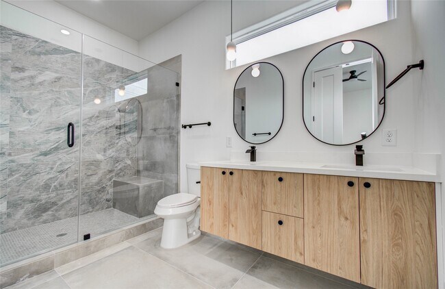 Building Photo - 1815 McKee St