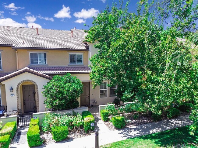 Building Photo - 15723 Parkhouse Dr