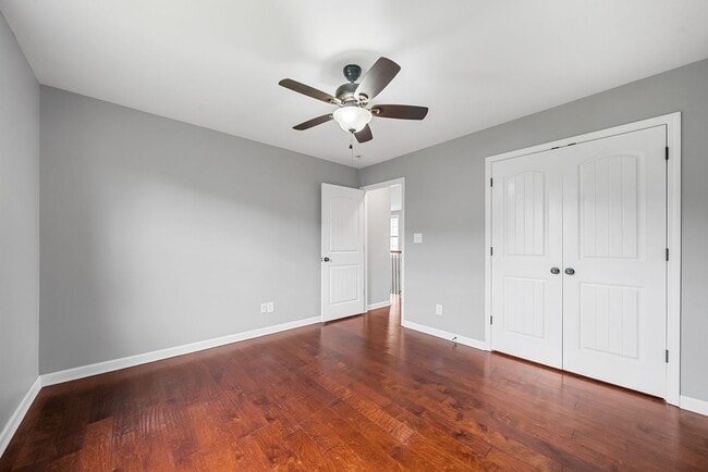 Building Photo - Pet Friendly Four Bedroom!