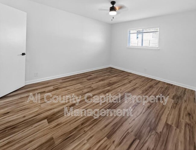 Building Photo - 3432 Willowrun Dr