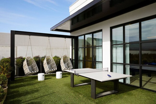 Building Photo - 1050 Brady Ave NW