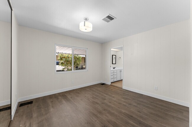 Building Photo - 33371 Tubac Trail