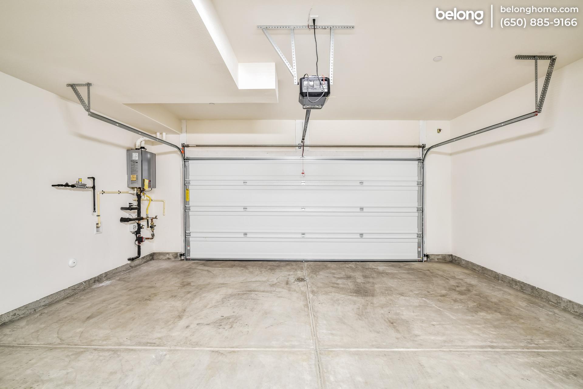 Building Photo - 1523 St Simon Cir