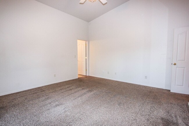 Building Photo - Granville Amenities