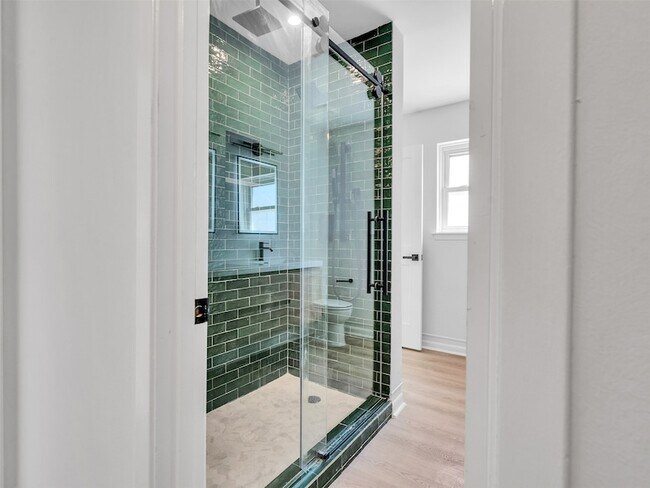 Building Photo - 16007 Diana Ln