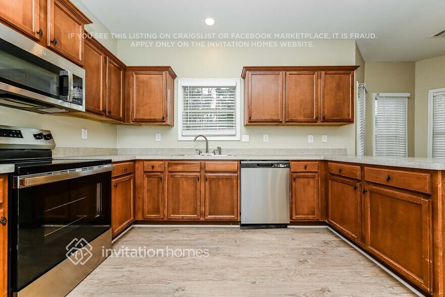 Building Photo - 113 Pristine Dr