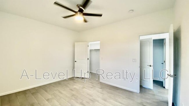 Building Photo - 1310 S San Jacinto Dr